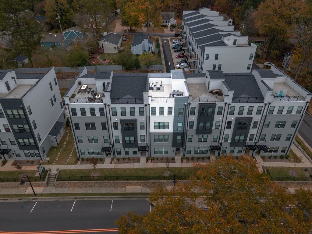 433 Wait Ave #200 - Photo 2 of 50