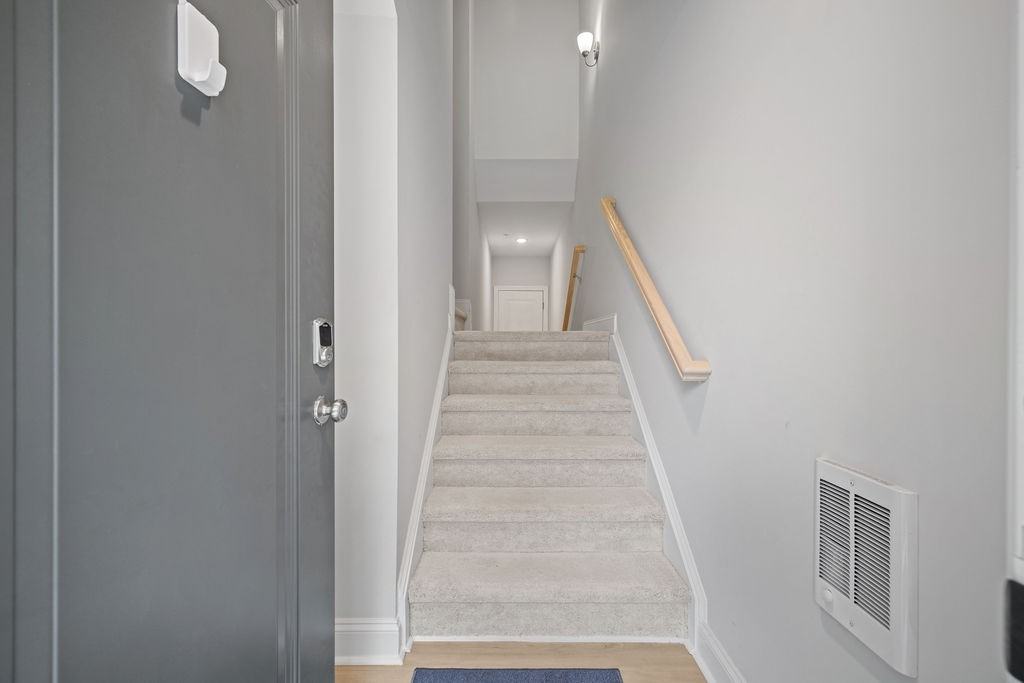 433 Wait Ave #200 - Photo 3 of 50