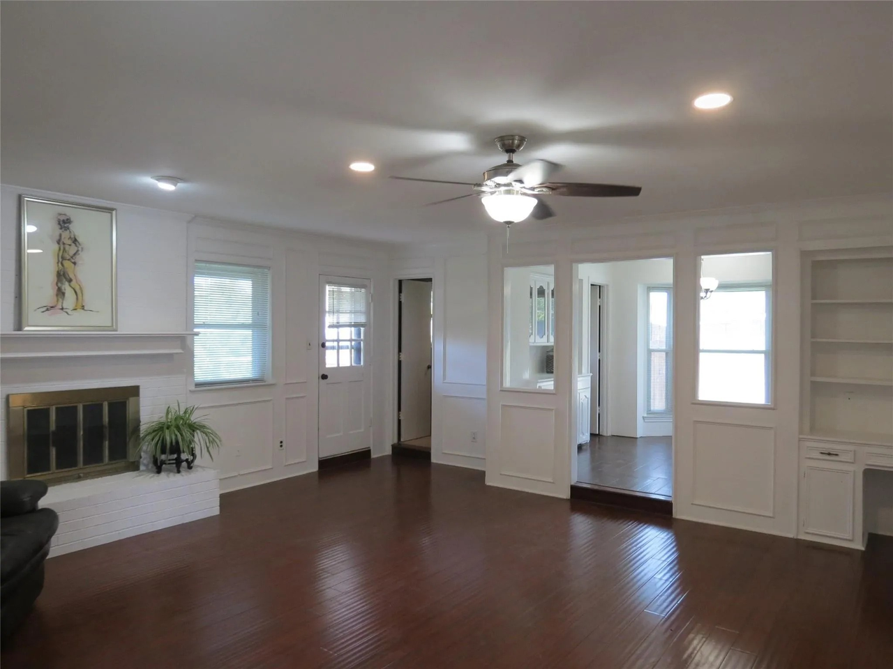 201 Kingsbridge Dr #NA - Photo 3 of 25