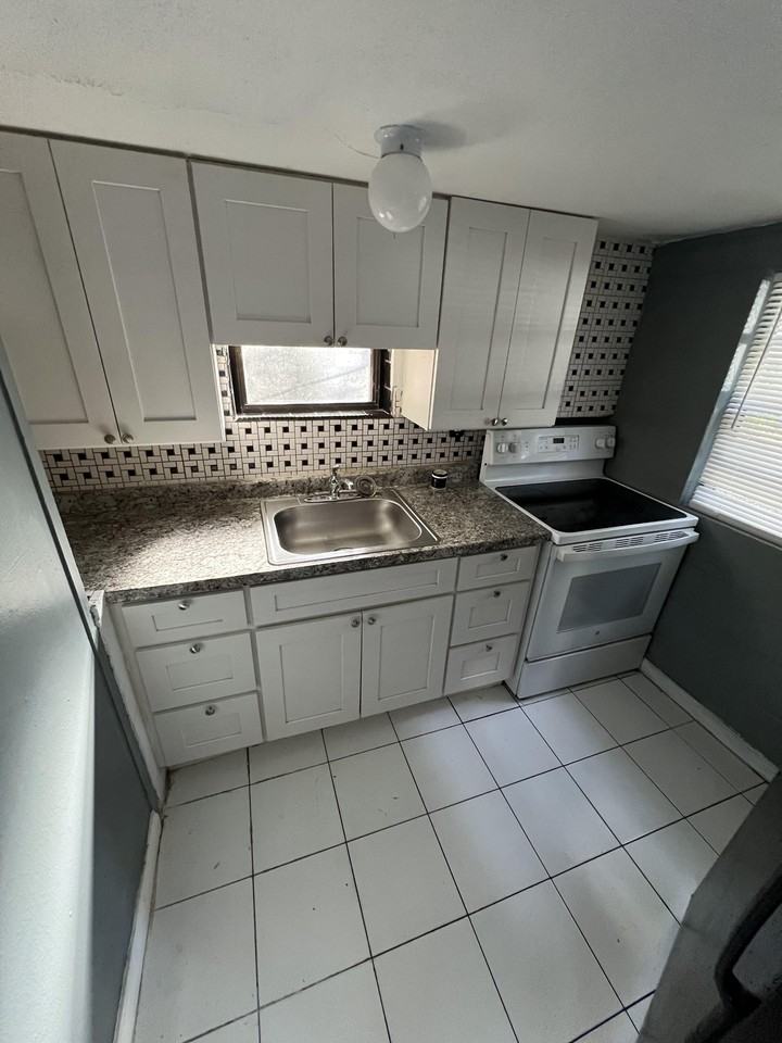 122 E Evans St #NA - Photo 6 of 10