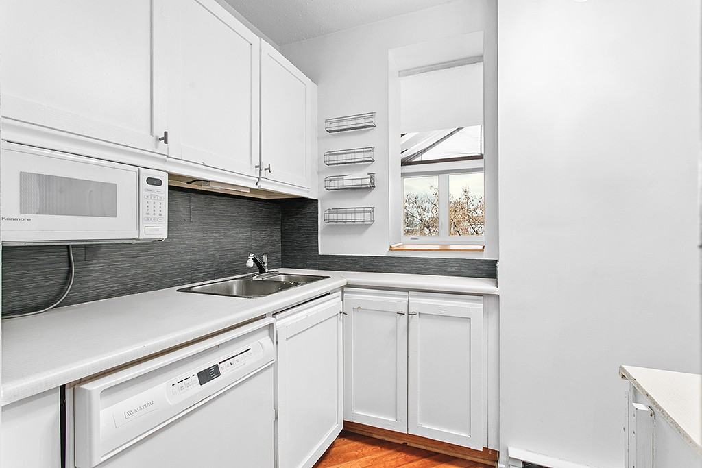 12-244 Charlotte - Photo 2 of 20