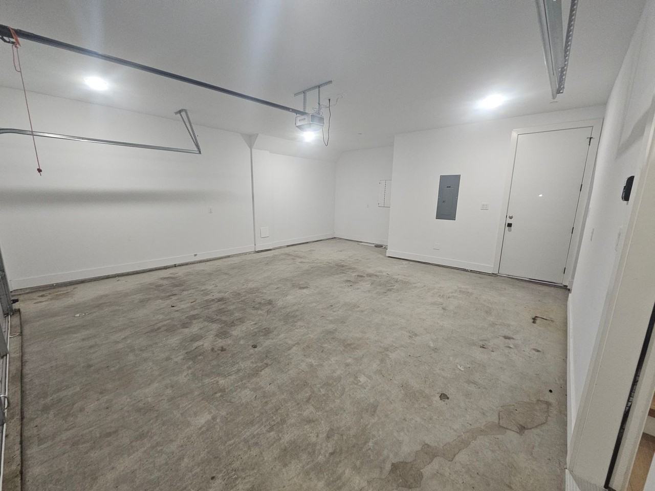 2139 Mail Ave #101 - Photo 3 of 22