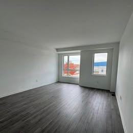 223 Monarch Avenue - Photo 3 of 17