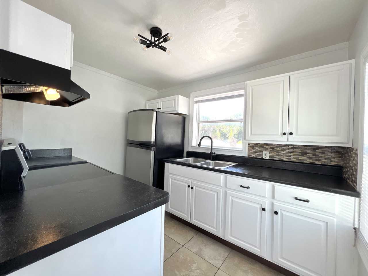 1010 11th St N #2 - Photo 3 of 16