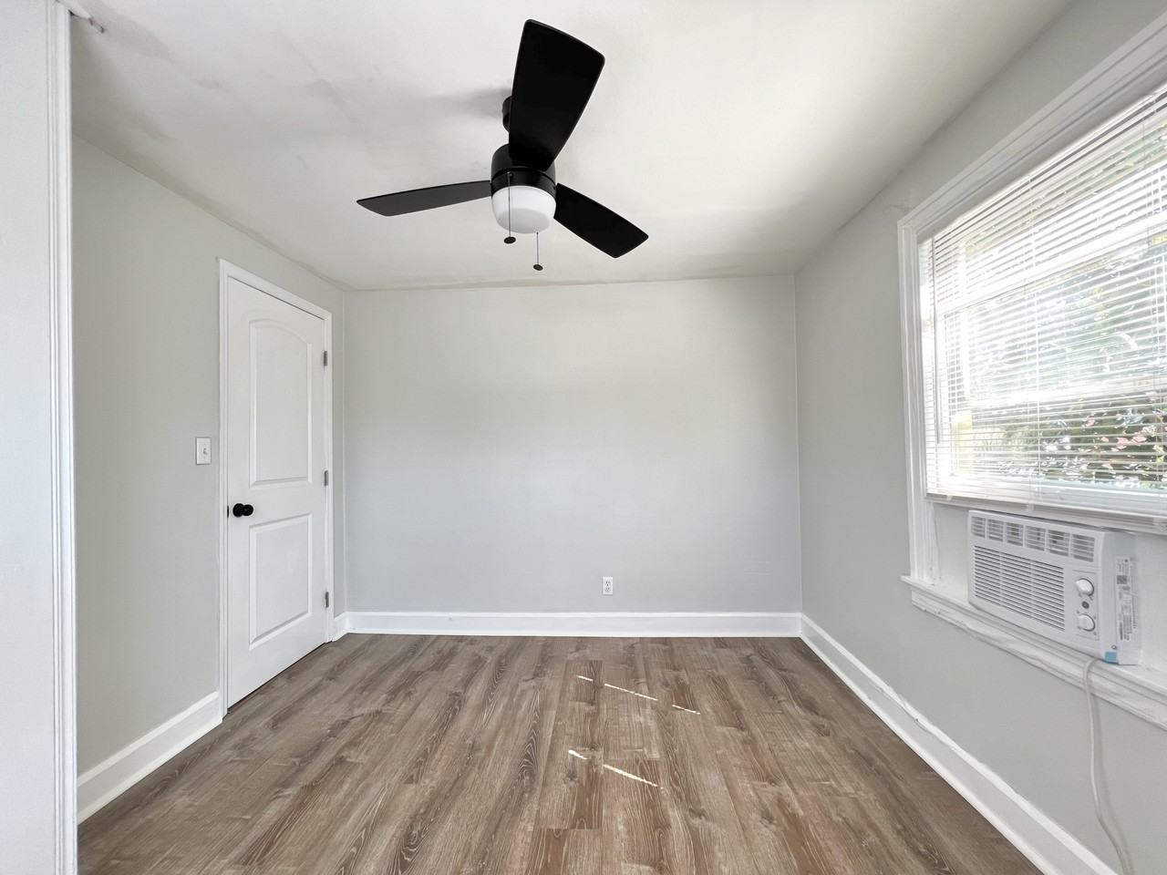 1010 11th St N #2 - Photo 7 of 16