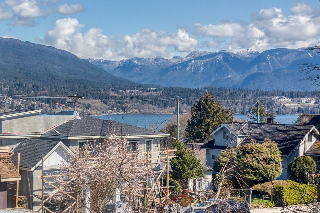 4104 Trinity Street - Photo 3 of 12