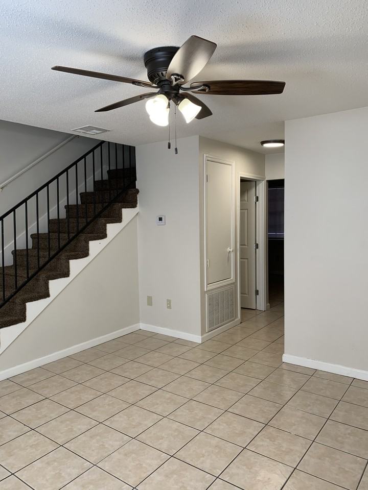 2512 Harvard Ave #C - Photo 5 of 17