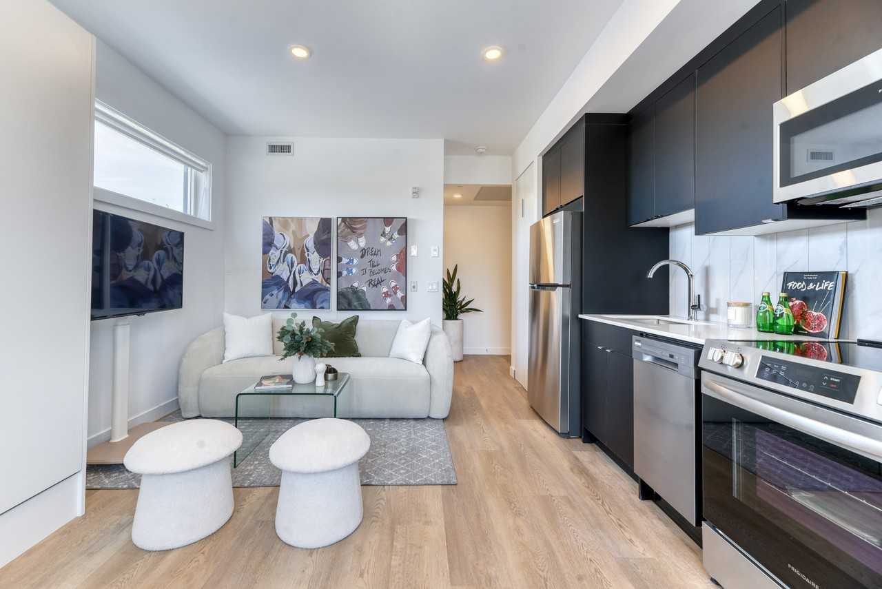 Flyover Residences - Photo 2 of 50