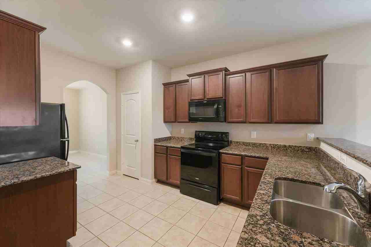 12026 Pearl Dr - Photo 6 of 22
