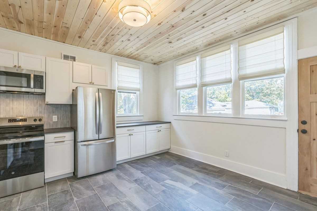 1500 14th Ave S - Photo 7 of 24