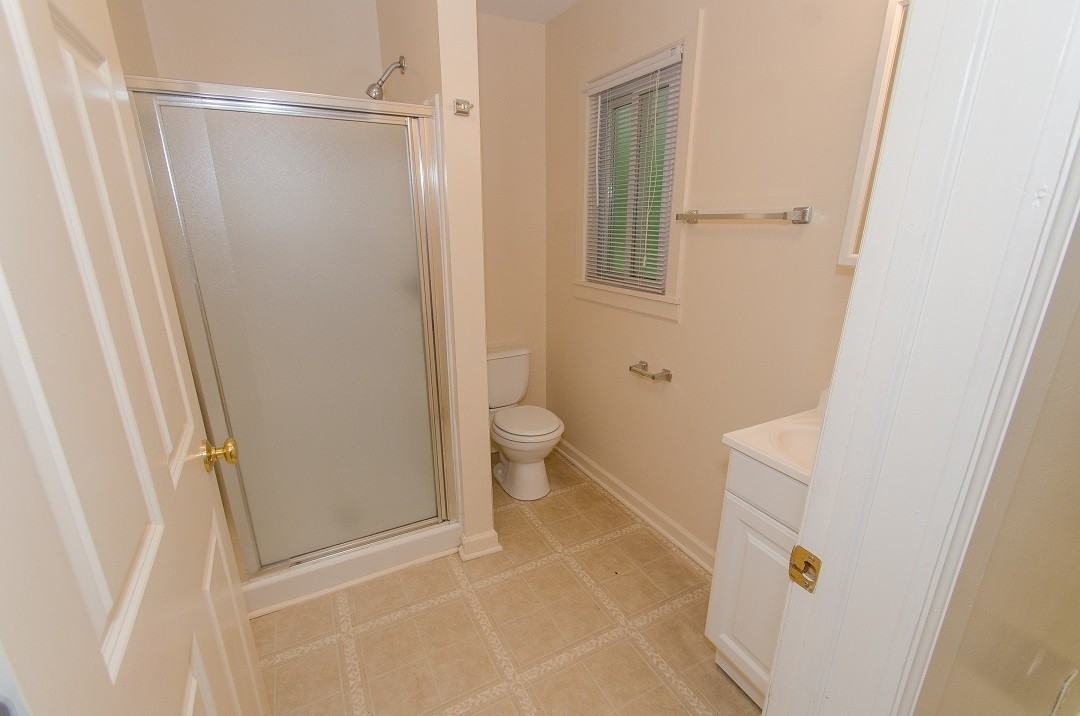517 S Lincoln St - Photo 7 of 15