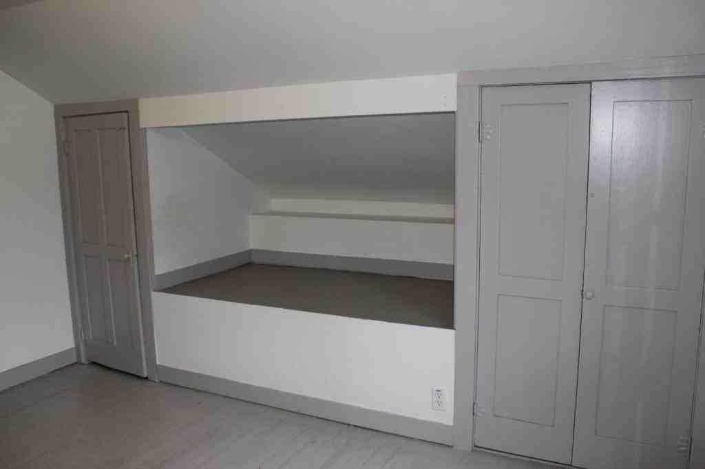 2812 N Washington St - Photo 4 of 39