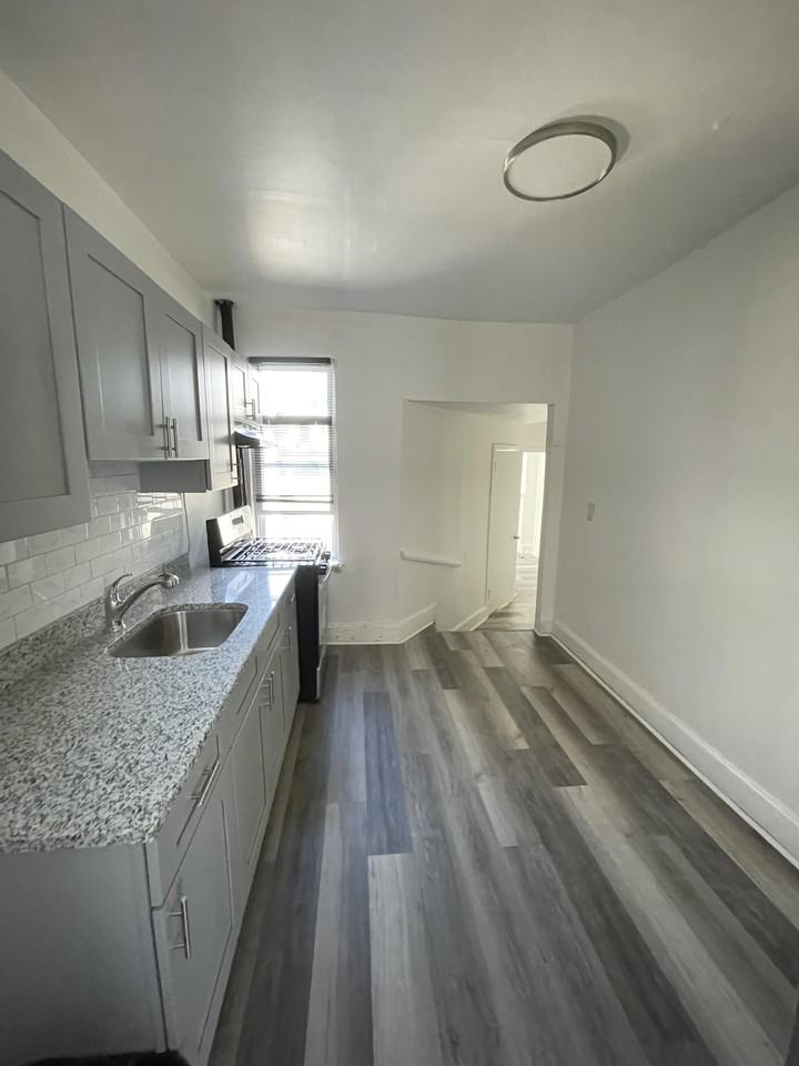 4025 Green St #1 - Photo 7 of 14