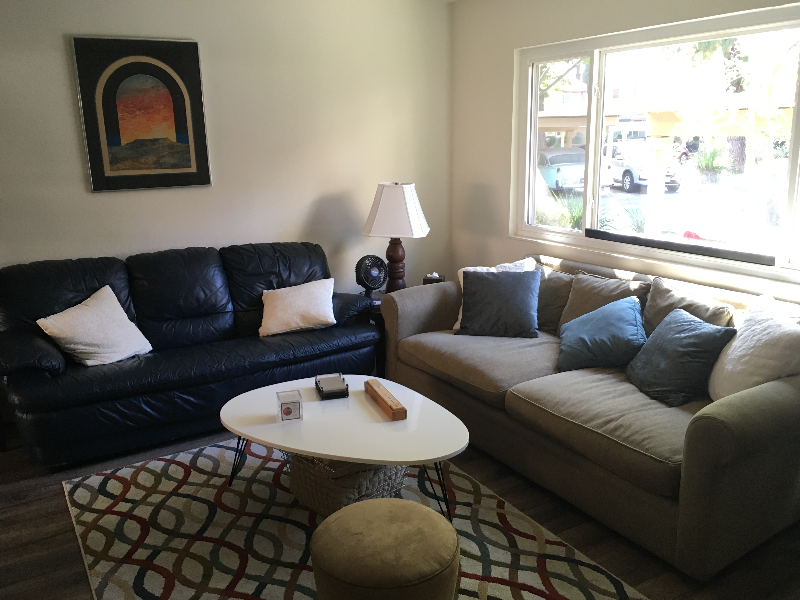 2036 Alta Loma St - Photo 2 of 13