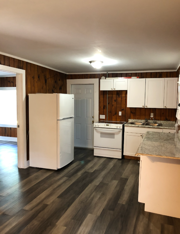 3318 Thomas St - Photo 2 of 9