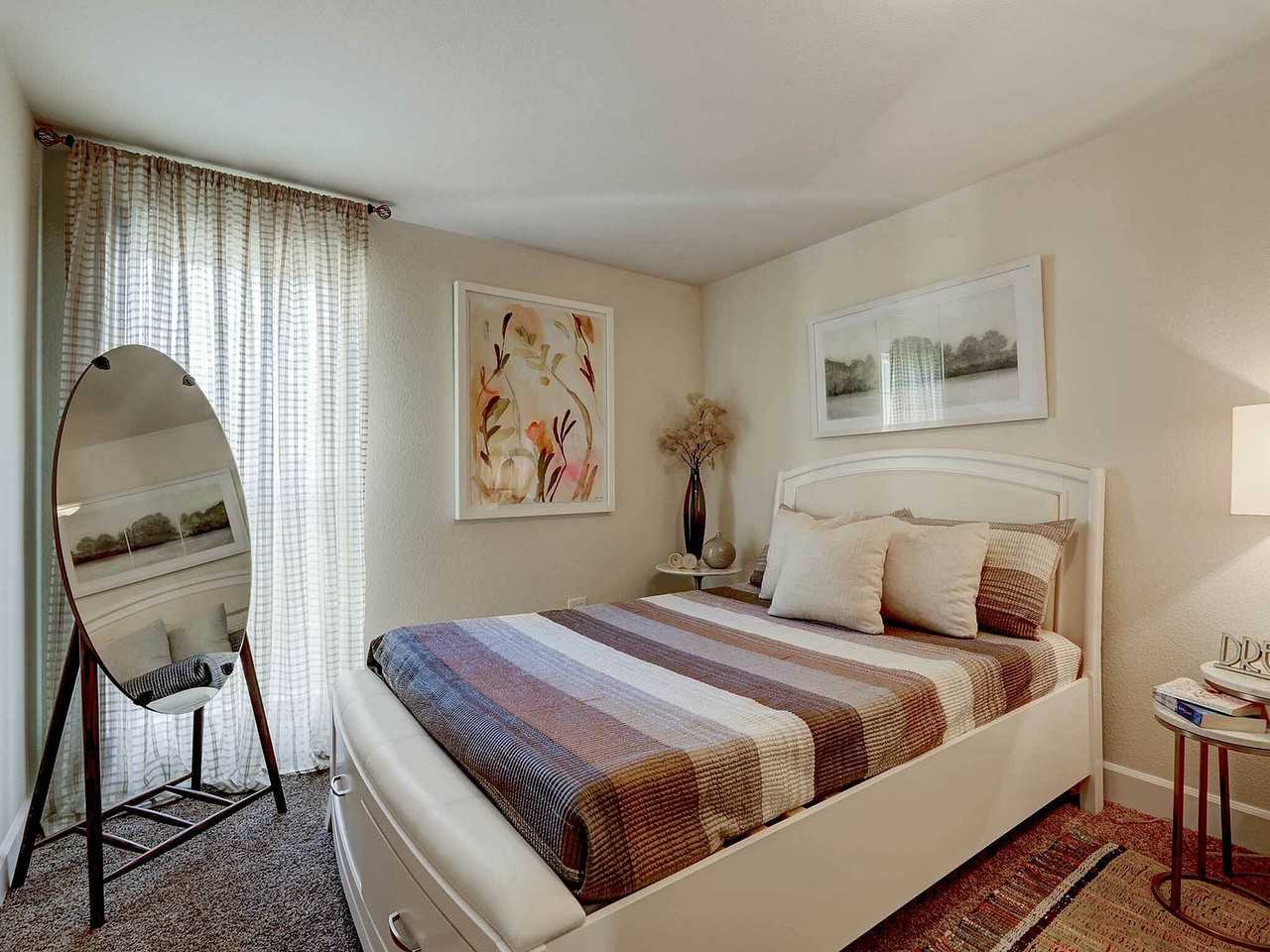 Advenir at French Quarter - Photo 4 of 25