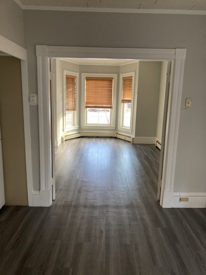 129 Rush Rd - Photo 3 of 21