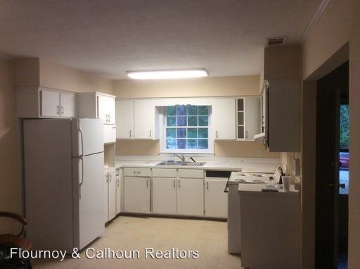 4 Dean Dr - Photo 2 of 9