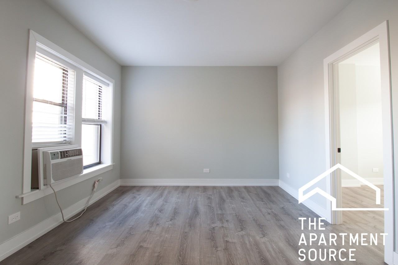 705 West Brompton Avenue #21 - Photo 3 of 9