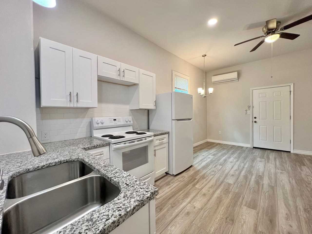 241 Post Ave - Photo 6 of 14