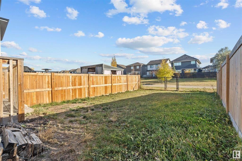 71 Elm St - Photo 2 of 36