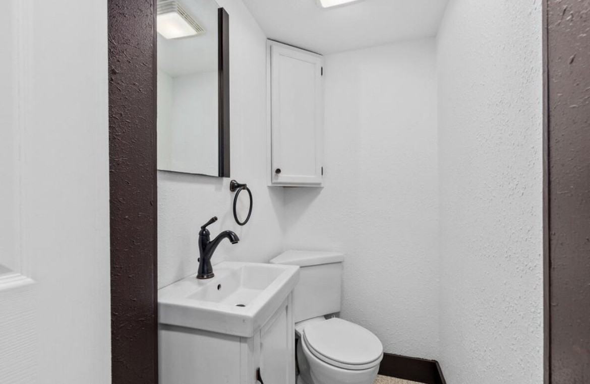 1050 Kensington Ave Sw #NA - Photo 3 of 19