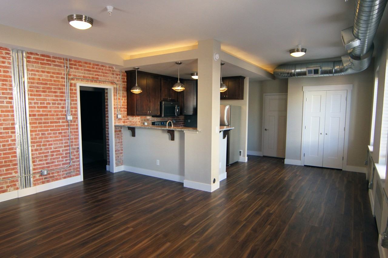 623 S Wolcott St #108 - Photo 2 of 13
