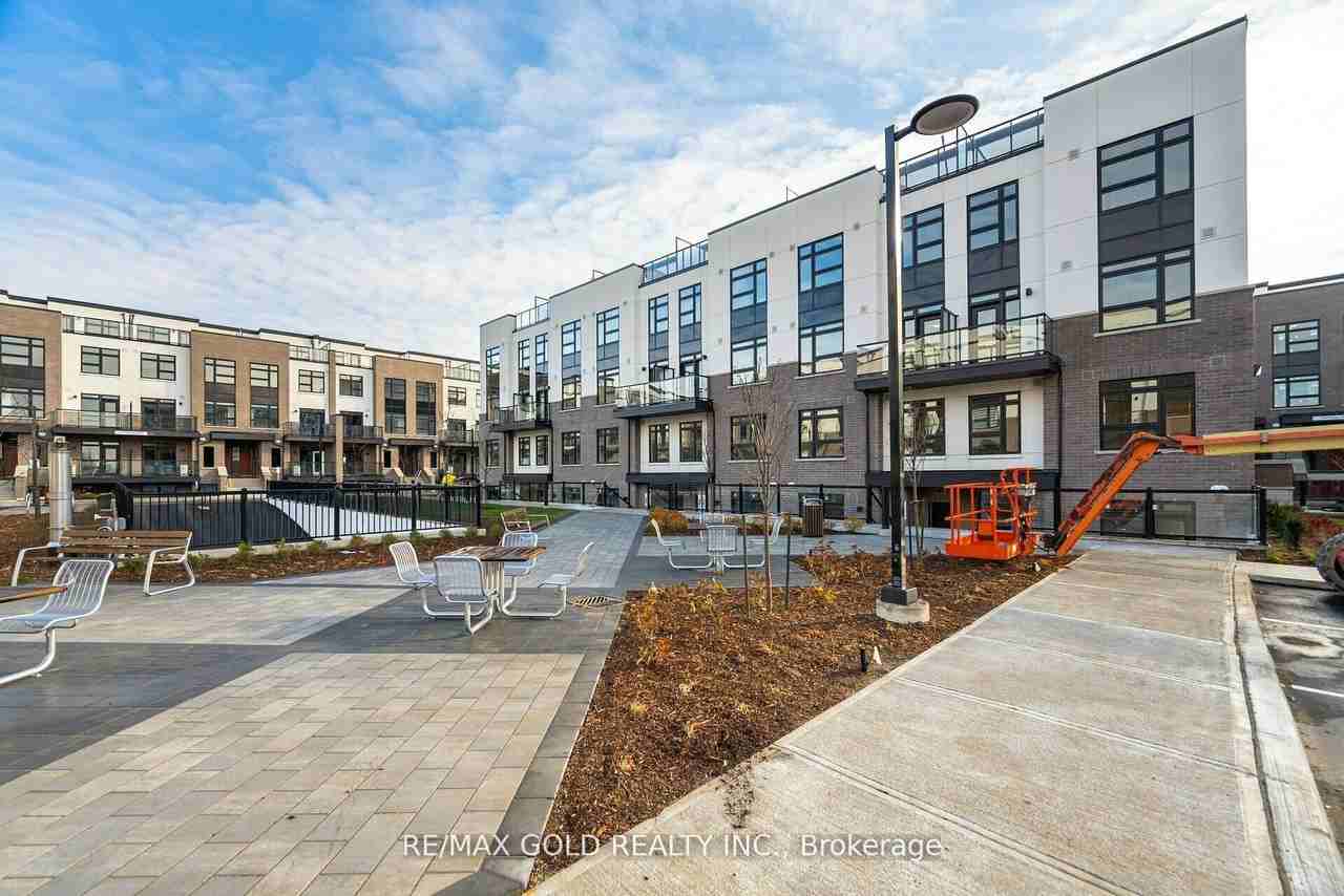 The Crawford Urban Towns - Photo 2 of 22