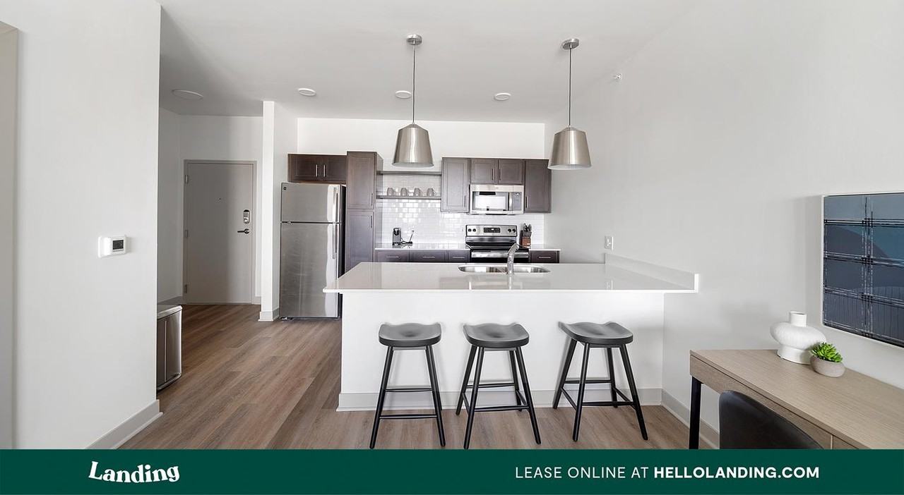 5811 Main St - Photo 5 of 50