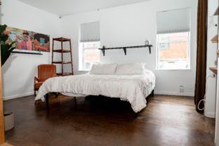 105 W Oxford St - Photo 1 of 1