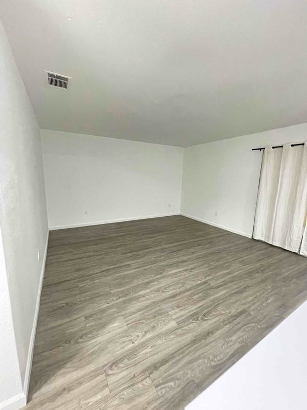 2712 Taft St - Photo 2 of 20