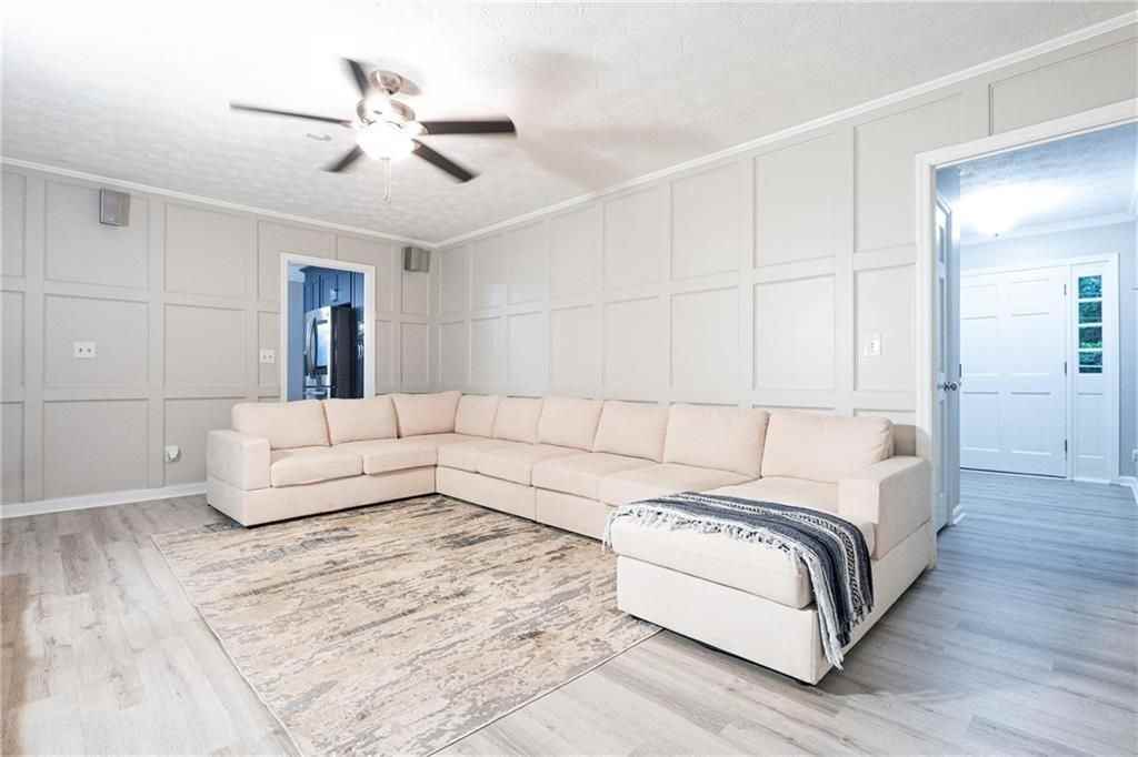 2749 Fieldstone Dr Se - Photo 3 of 20