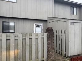 featured image of 176 Brown Blvd