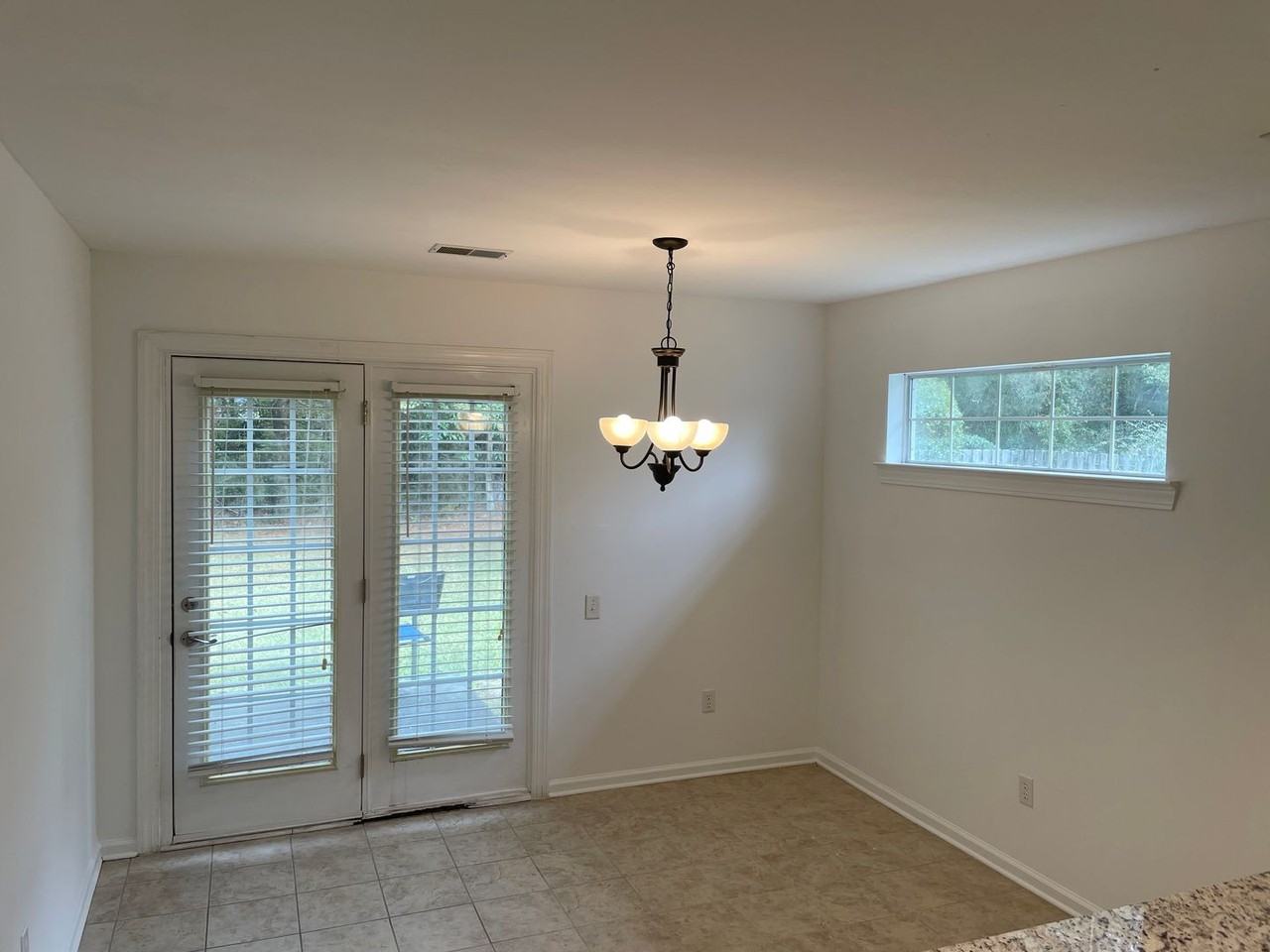 4865 Habersham Ln - Photo 4 of 25