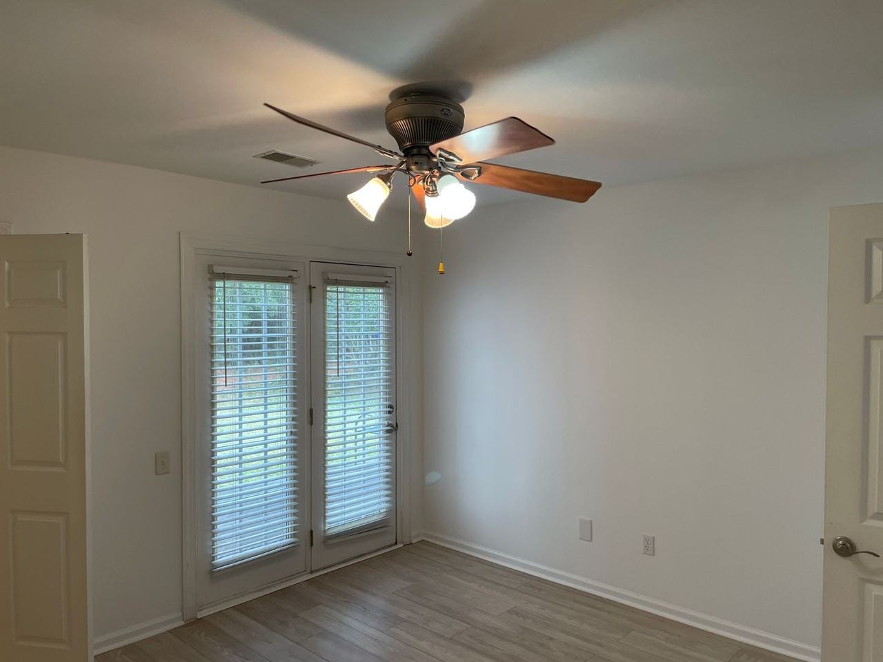 4865 Habersham Ln - Photo 7 of 25