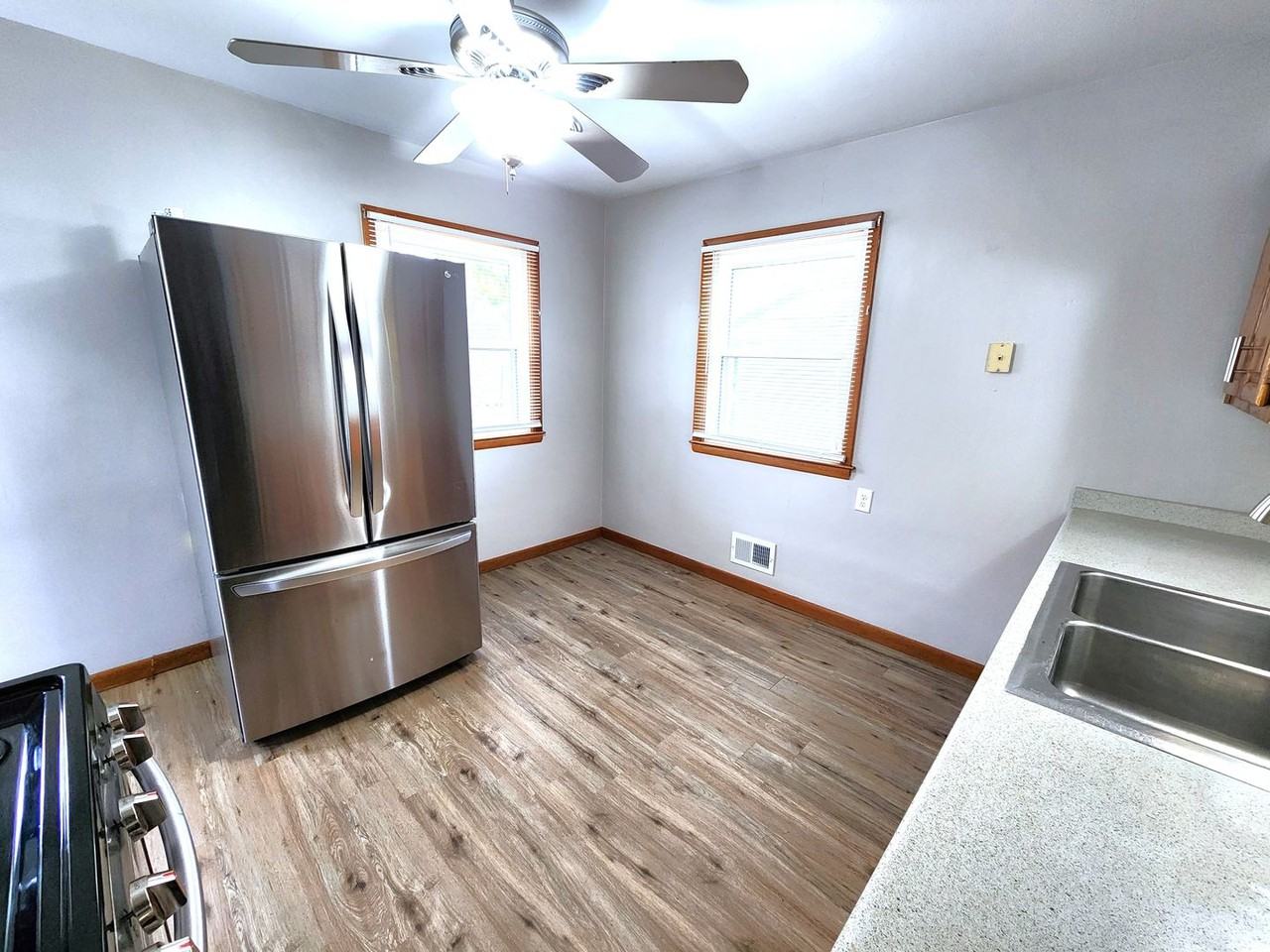 7707 W Palmetto Ave - Photo 3 of 23