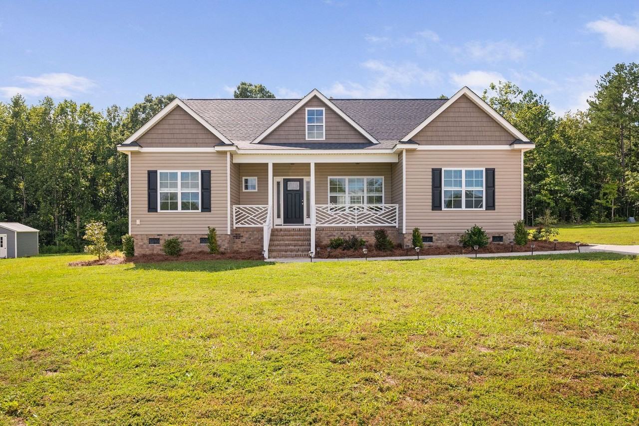 1301 Poplar Creek Rd - Photo 2 of 47