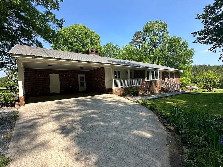 3005 U.S. 421 - Photo 2 of 44