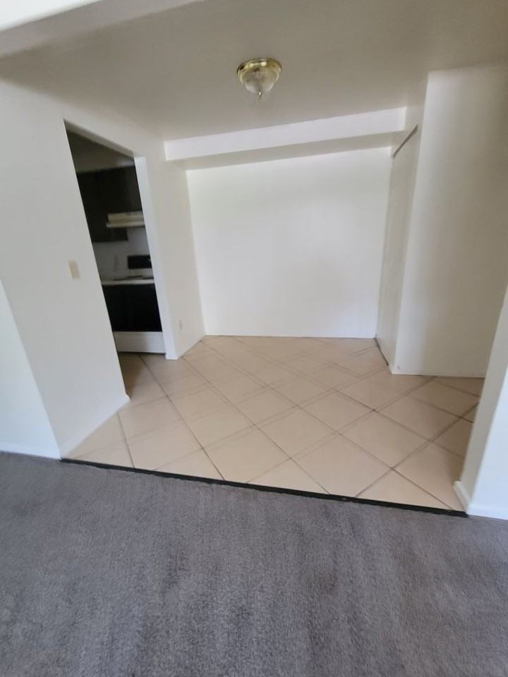 south - Photo 2 of 5