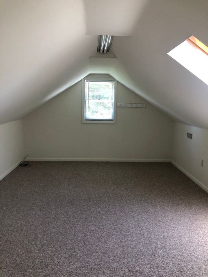 405 North Clark Street - Photo 6 of 11