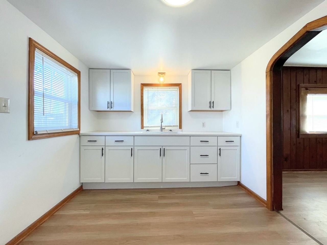 914 Lincoln St - Photo 6 of 18