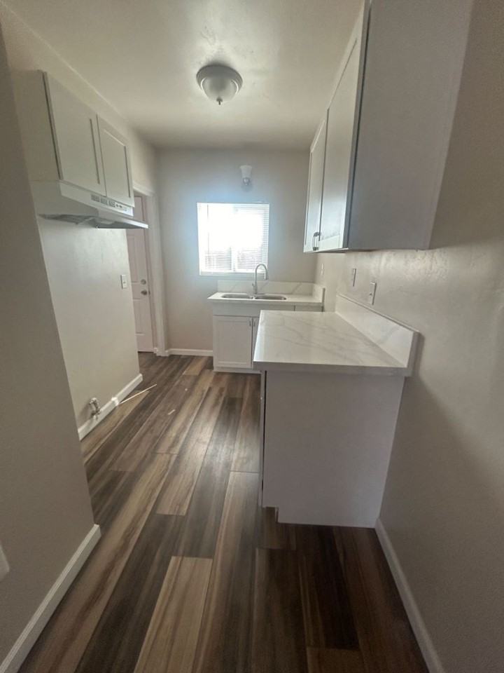 1008 Madison St - Photo 2 of 22