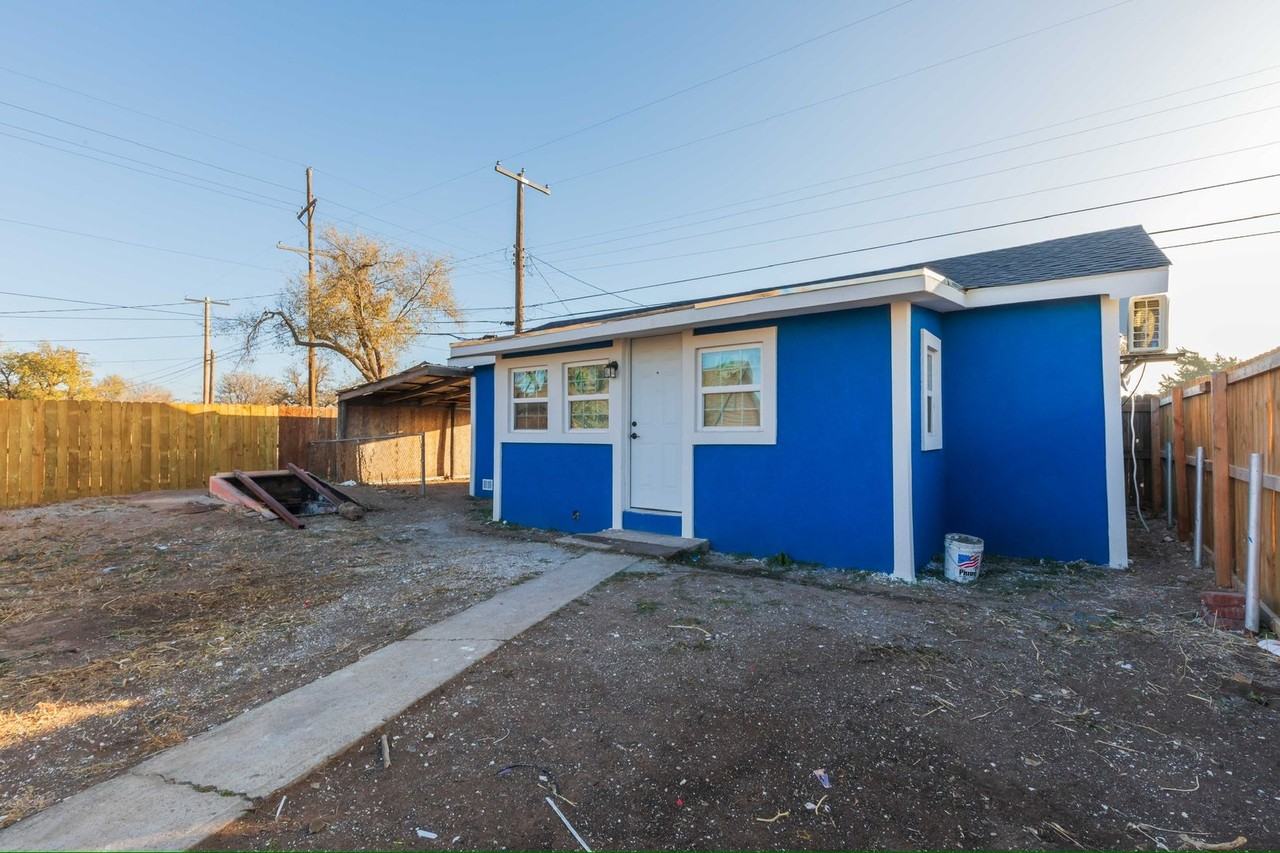 203 S Kentucky St - Photo 2 of 22