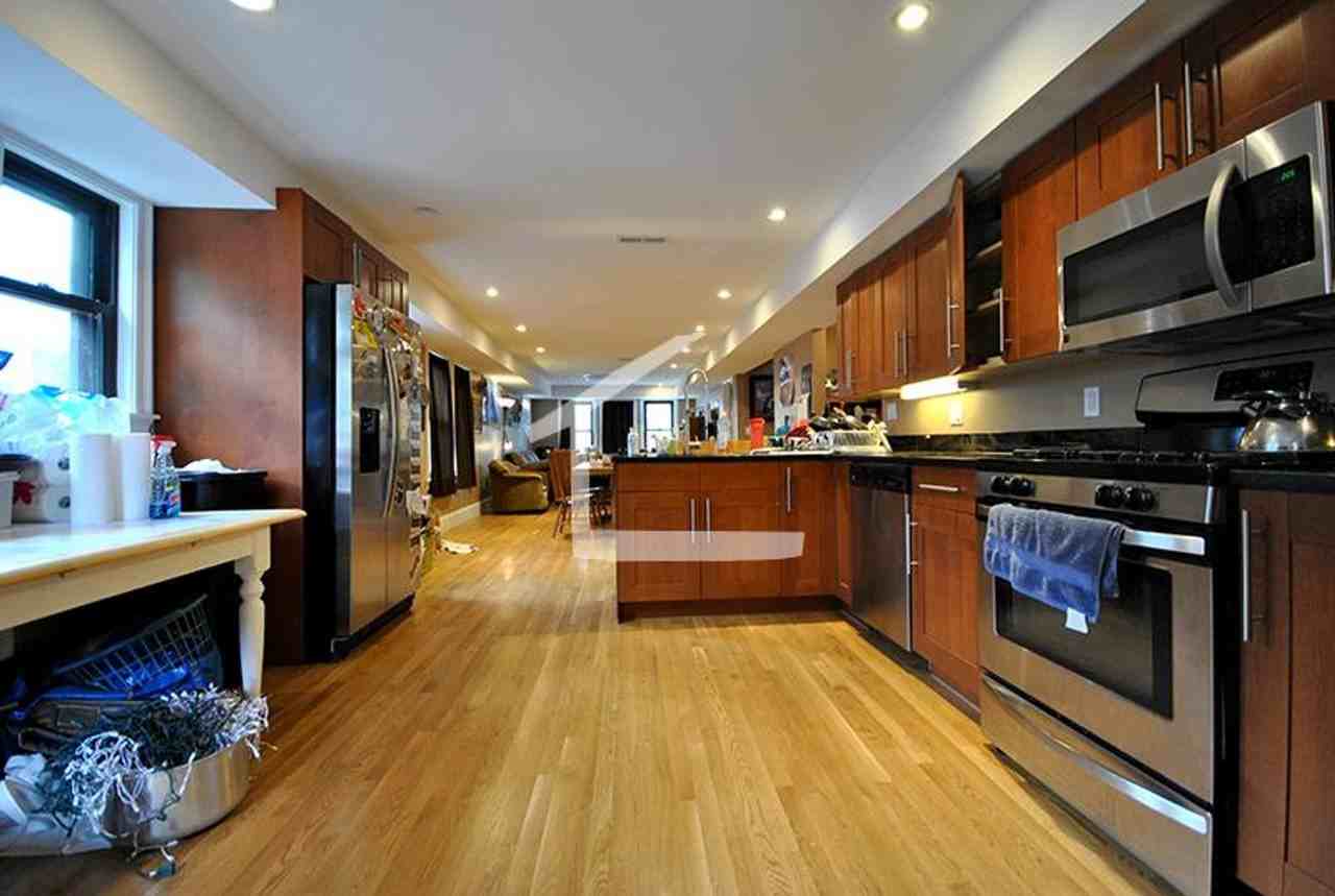 39A Woodstock Ave - Photo 3 of 19