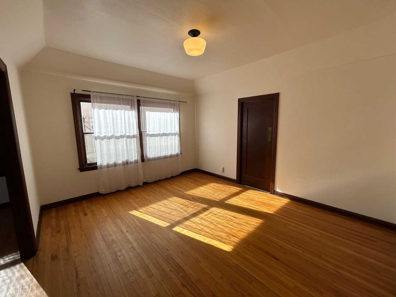 2554 Front St #2 - Photo 3 of 19