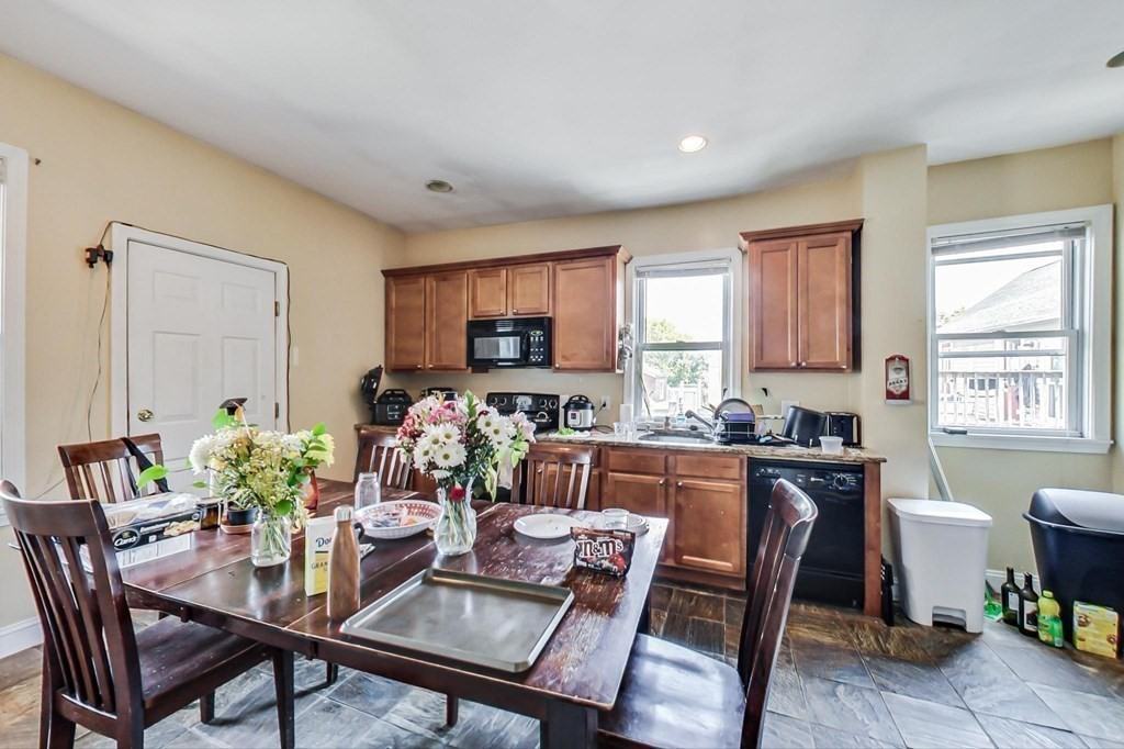 47 Hillside St #2A - Photo 7 of 11