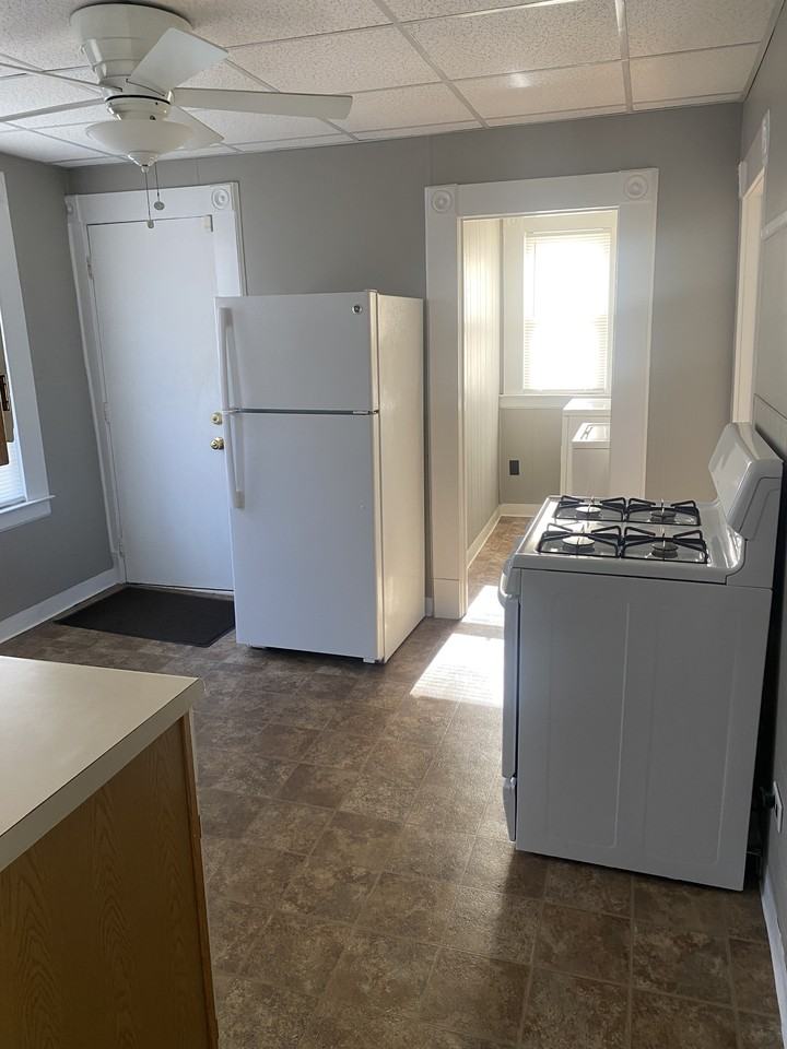 42 Baldwin St #1 - Photo 6 of 12