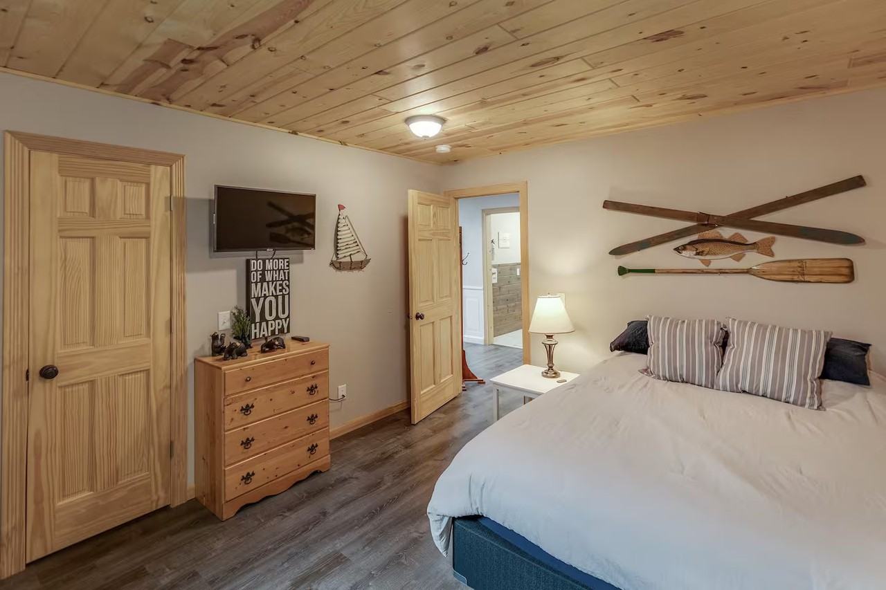 17380 Paradise Shores Rd #NA - Photo 3 of 28