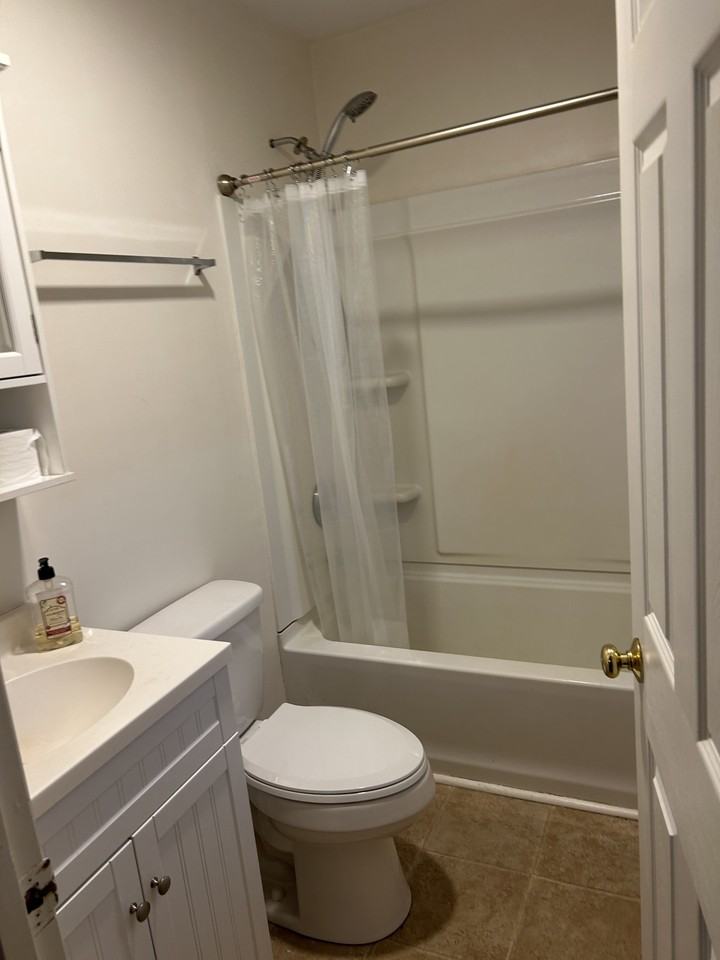 422 Blackberry Ln - Photo 3 of 10