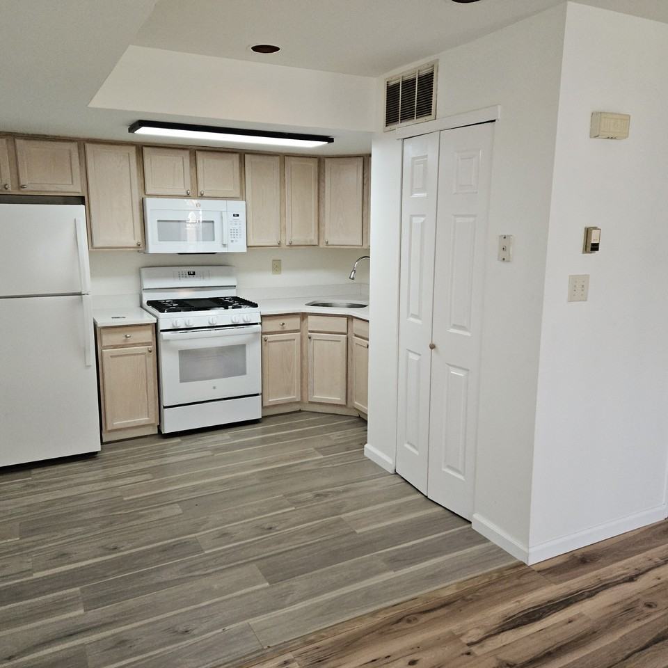 16 Poplar Ln #NA - Photo 3 of 7